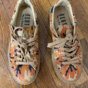 PUMA Creepers Rihanna Fenty Camo Sneaker